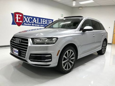 Used 2017 Audi Q7 3.0T Premium Plus w/ Premium Plus Package image 4