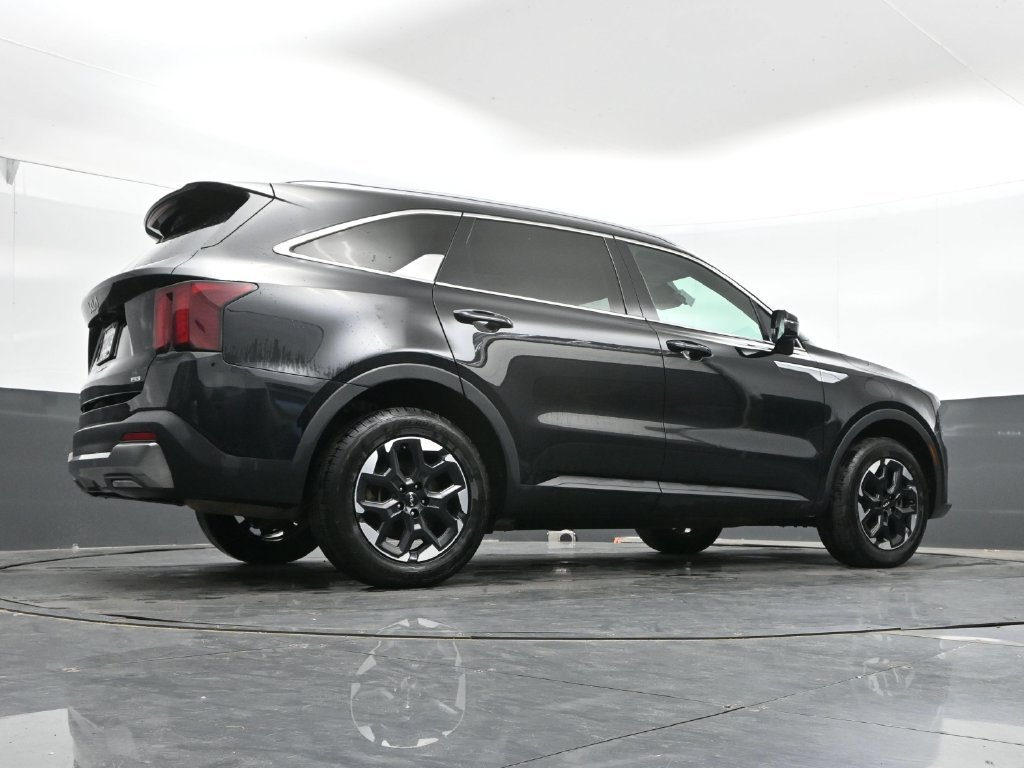 Used 2024 Kia Sorento S AWD/4WD image 38
