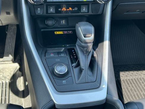 Used 2024 Toyota RAV4 XSE w/ Advanced Technology Package image 22