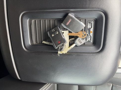 Used 2018 GMC Sierra 3500 Denali w/ Duramax Plus Package image 8