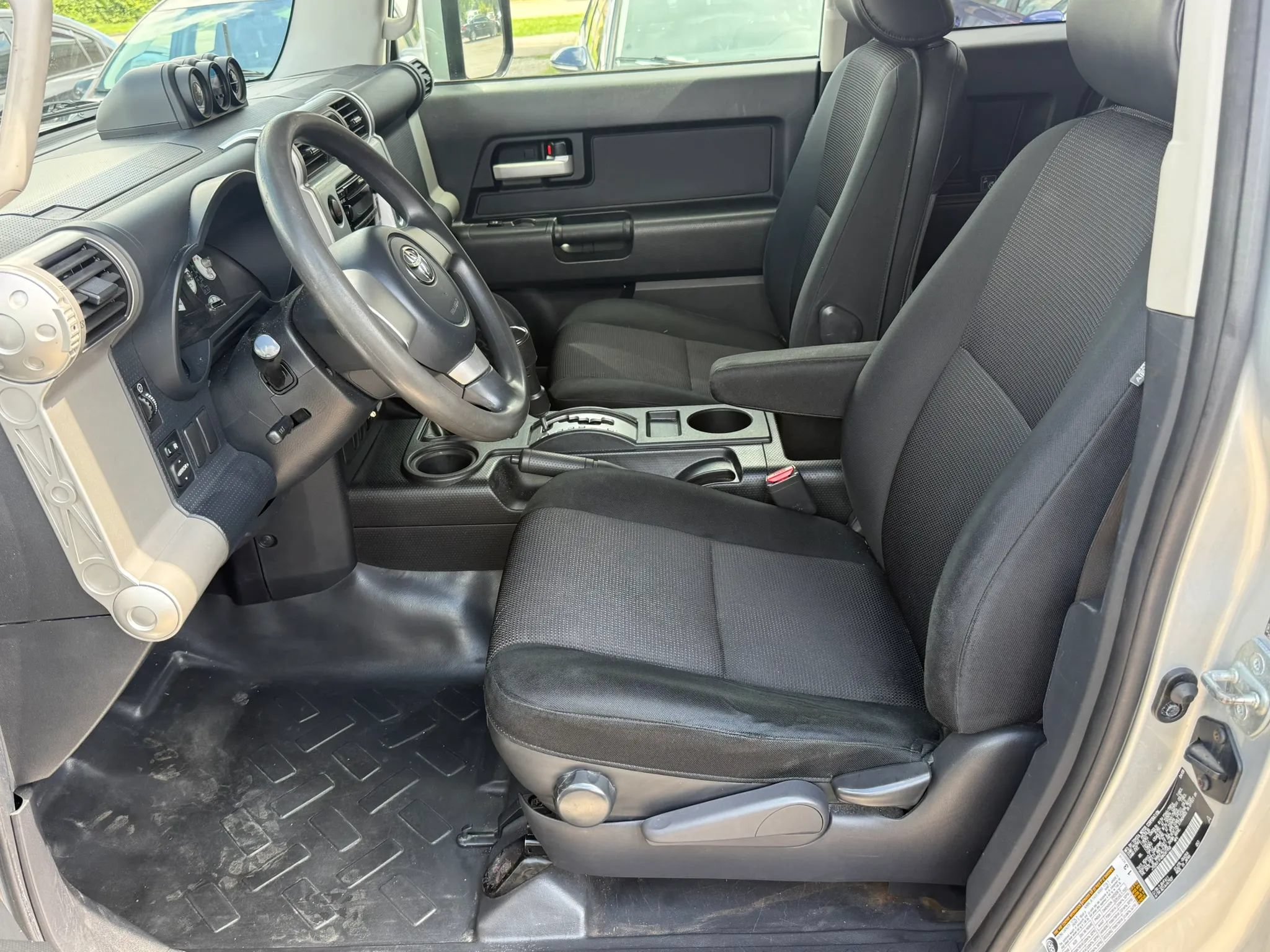 Used 2008 Toyota FJ Cruiser 4WD w/ Convenience Pkg image 11