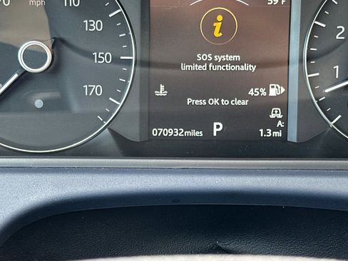 Used 2019 Land Rover Range Rover Velar S image 26