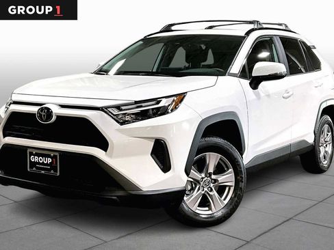 Certified 2025 Toyota RAV4 XLE image 1