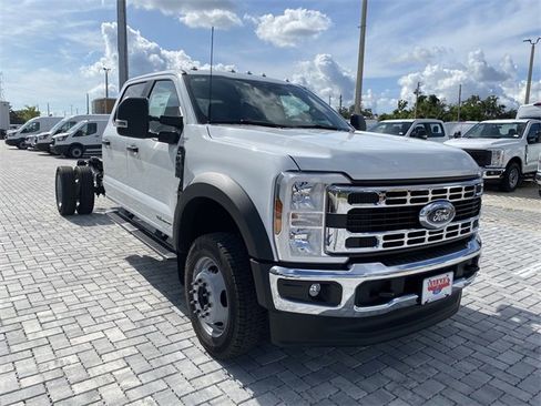 New 2025 Ford F450 XL w/ XL Chrome Package image 48
