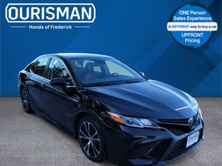 Used 2020 Toyota Camry SE video 1