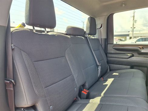 Used 2024 Chevrolet Silverado 2500 LT image 27