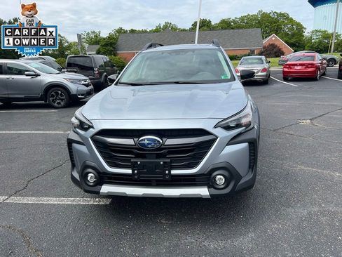 Used 2023 Subaru Outback Limited AWD/4WD image 3