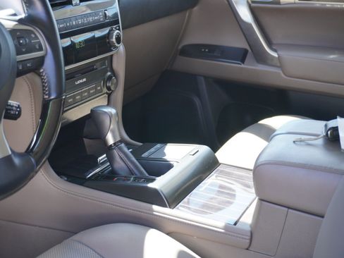 Used 2022 Lexus GX 460 Premium w/ Premium Package AWD/4WD image 23