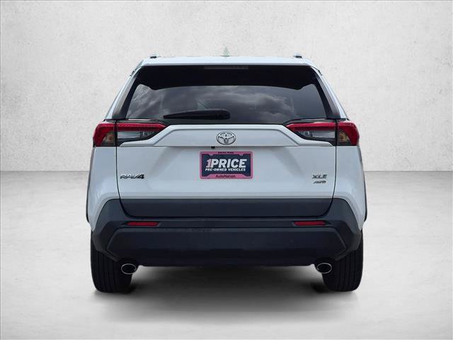 Used 2021 Toyota RAV4 XLE AWD/4WD image 7