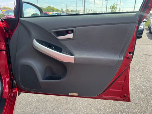 Used 2010 Toyota Prius One image 26