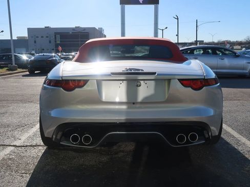 Used 2020 Jaguar F-TYPE R image 9