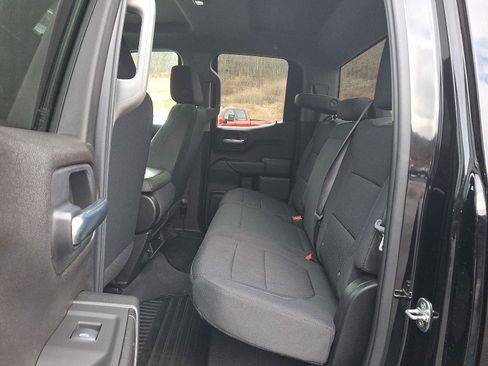 Used 2020 Chevrolet Silverado 1500 Custom w/ Custom Value Package image 10