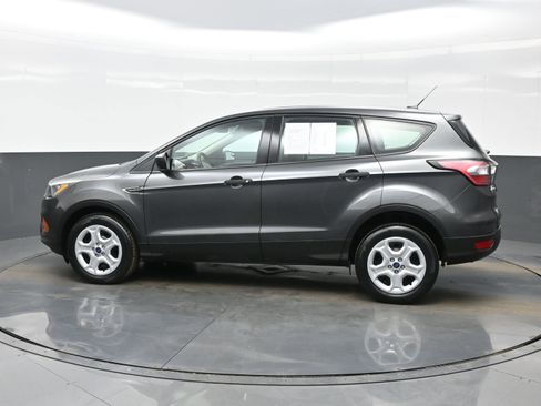 Used 2018 Ford Escape S image 3
