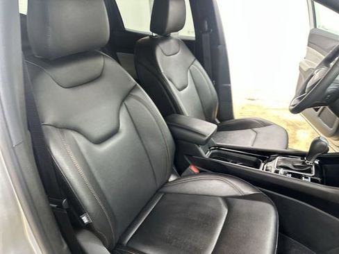 Used 2024 Jeep Compass Limited AWD/4WD image 25