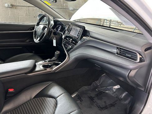 Used 2023 Toyota Camry SE FWD image 23