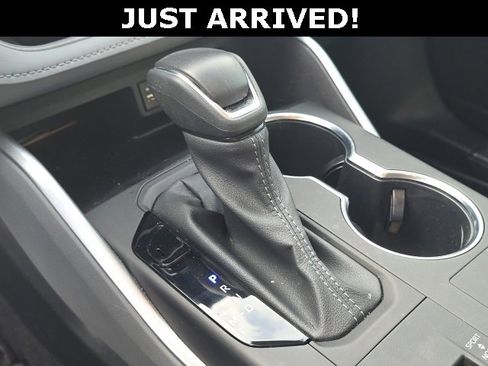 Used 2024 Toyota Highlander XLE image 18