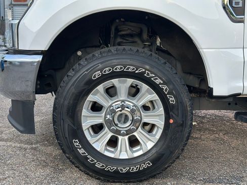 Certified 2022 Ford F250 XL w/ STX Appearance Package AWD/4WD image 28