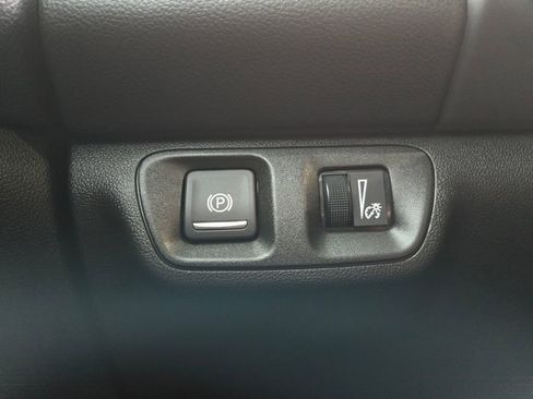 Used 2023 GMC Acadia SLE w/ Driver Convenience Package image 21