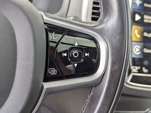 Used 2020 Volvo XC90 T5 Momentum w/ Protection Package Premier image 27