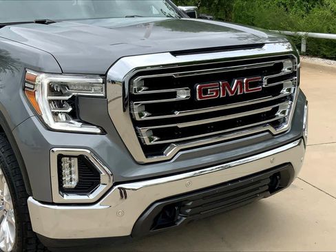 Used 2021 GMC Sierra 1500 SLT image 30