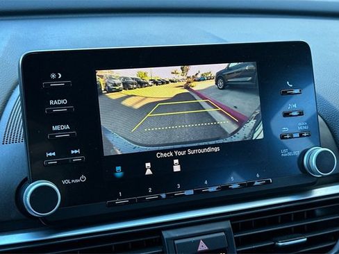 Used 2018 Honda Accord LX image 20