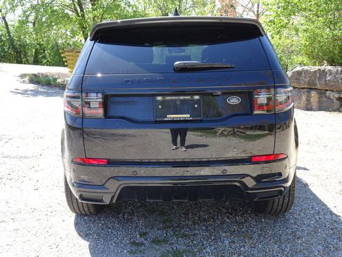 Used 2022 Land Rover Discovery Sport SE R-Dynamic image 4