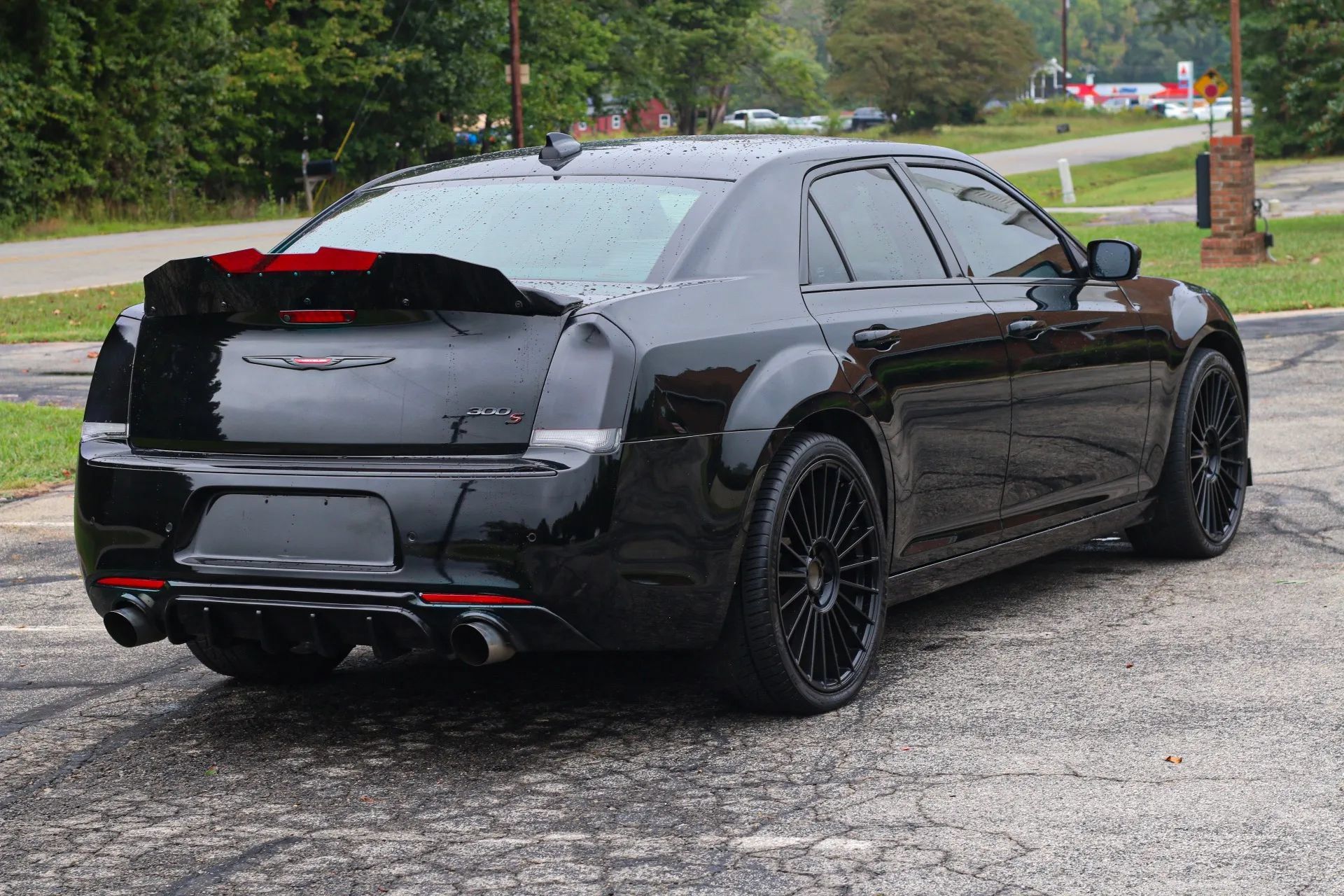 Used 2023 Chrysler 300 S RWD image 3
