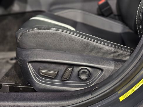 Used 2025 Toyota Camry SE image 23