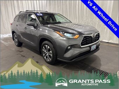Used 2021 Toyota Highlander XLE