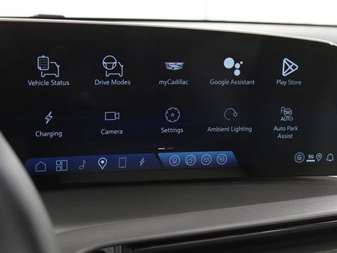 New 2026 Cadillac Vistiq Luxury w/ LPO, Floor Liner Package image 11