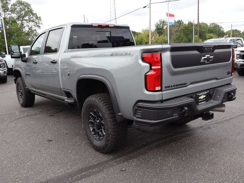 New 2026 Chevrolet Silverado 2500 ZR2 w/ ZR2 Bison Edition AWD/4WD image 3
