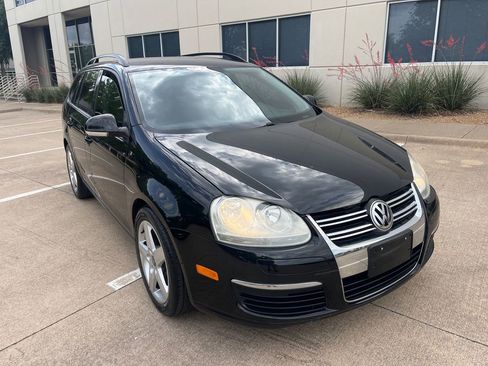 Used 2009 Volkswagen Jetta S FWD image 2