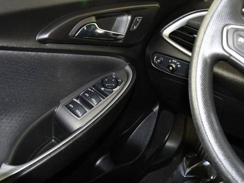 Used 2024 Chevrolet Malibu LT image 33