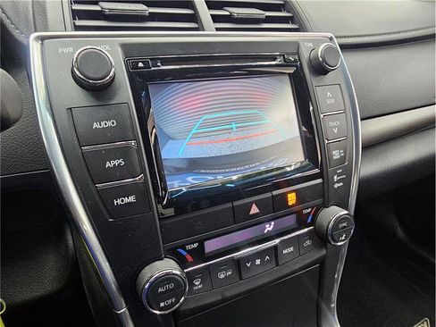 Used 2015 Toyota Camry XLE FWD image 20