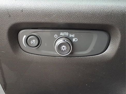 Used 2023 Chevrolet Traverse LT w/ LPO, Floor Liner Package AWD/4WD image 18