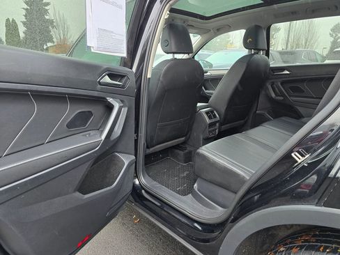 Used 2022 Volkswagen Tiguan SE image 21