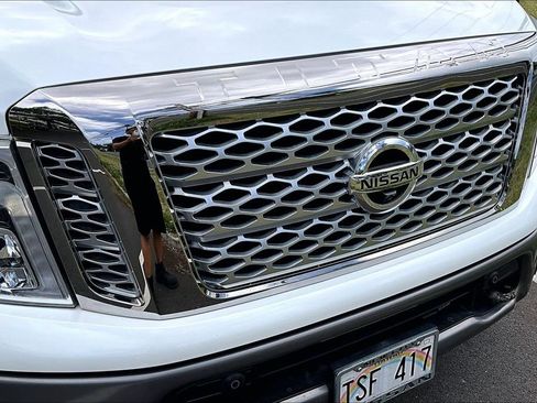 Used 2018 Nissan Titan Platinum Reserve w/ Platinum Utility Package AWD/4WD image 31