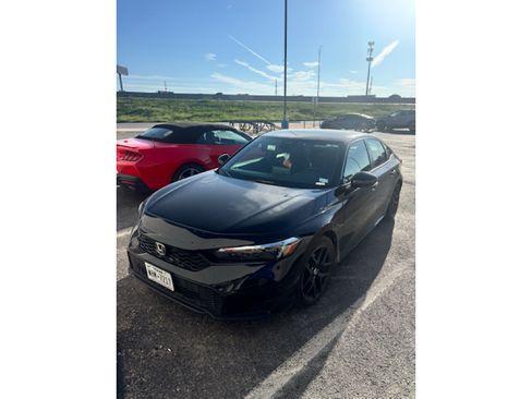 Used 2025 Honda Civic Sport image 2