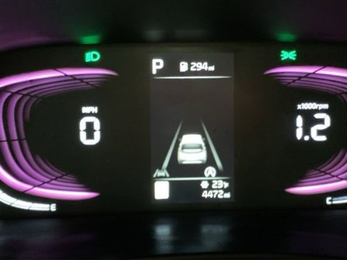 Used 2025 Kia Soul LX w/ LX Technology Package image 16