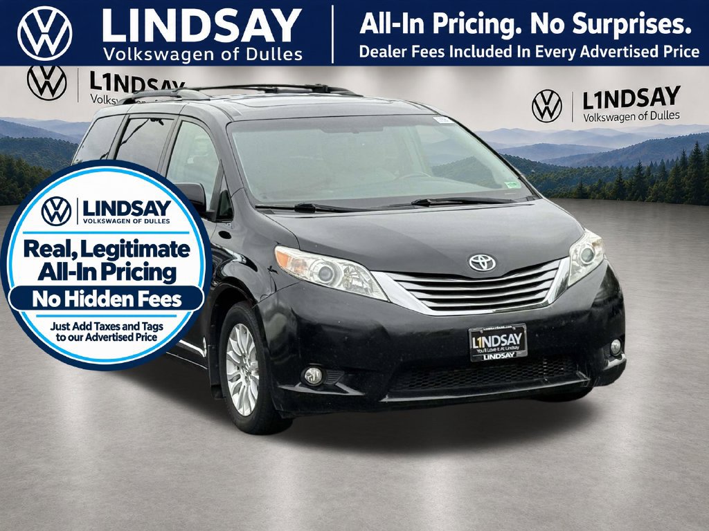 Used 2016 Toyota Sienna XLE Premium w/ Protection Package FWD image 1