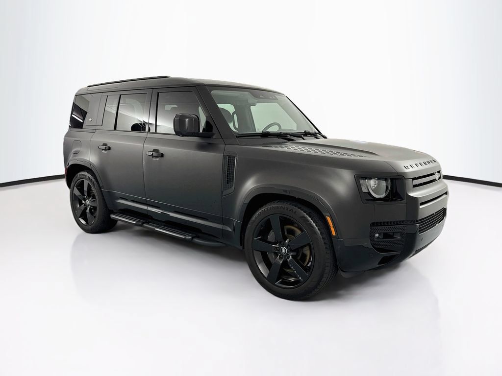 Certified 2024 Land Rover Defender 110 X-Dynamic SE AWD/4WD image 3