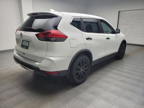 Used 2017 Nissan Rogue S FWD image 9