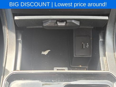 Used 2019 Ford Edge SE FWD image 34