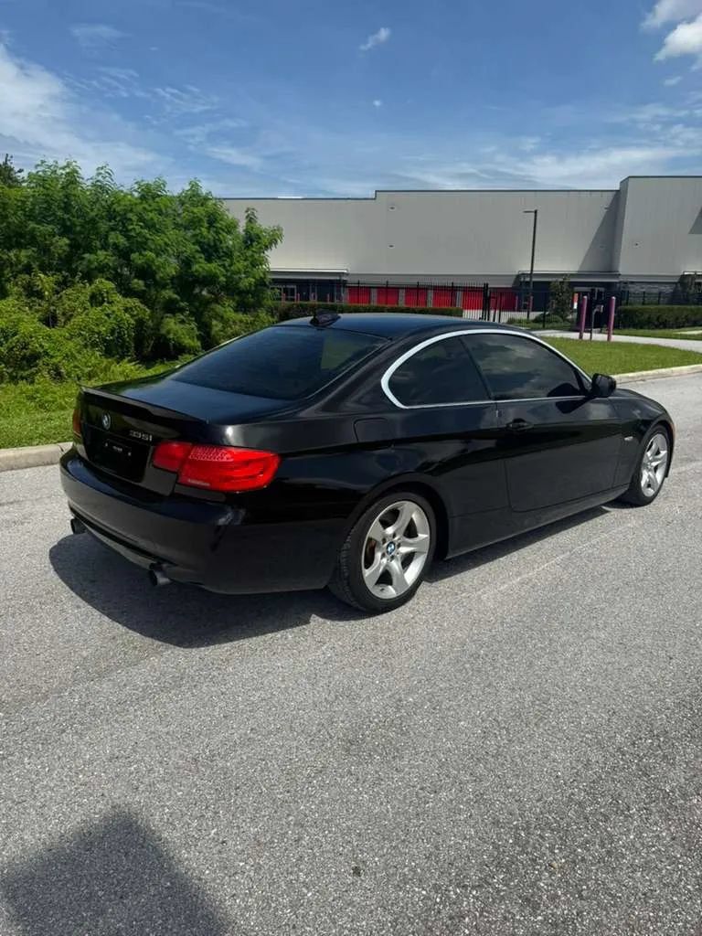 Used 2011 BMW 335i Coupe RWD image 3