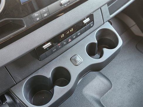 New 2025 Mercedes-Benz Sprinter 2500 image 16