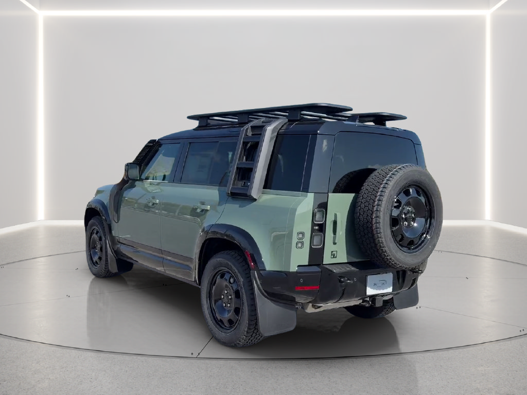 New 2026 Land Rover Defender 110 AWD/4WD image 7