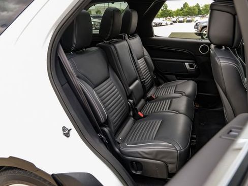 Used 2023 Land Rover Discovery HSE R-Dynamic AWD/4WD image 50