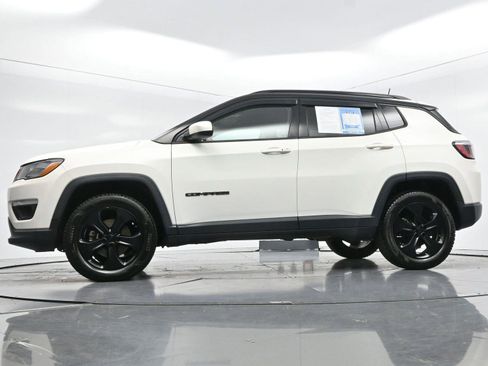 Used 2018 Jeep Compass Latitude w/ Popular Equipment Group AWD/4WD image 42