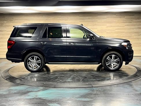 Used 2024 Ford Expedition Limited RWD image 23