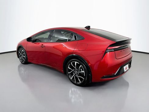 Used 2026 Toyota Prius Plug-In Hybrid FWD image 7